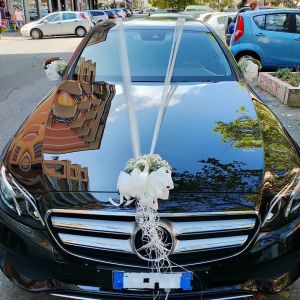 Featured image for “Addobbo macchina per matrimonio”