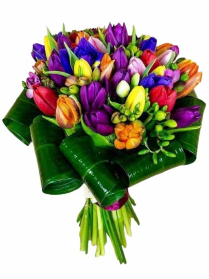 Bouquet di tulipani , fresie e iris